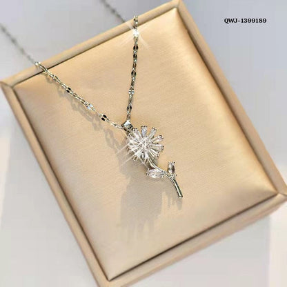 Flower Rotation Pendant Necklace QWJ-189
